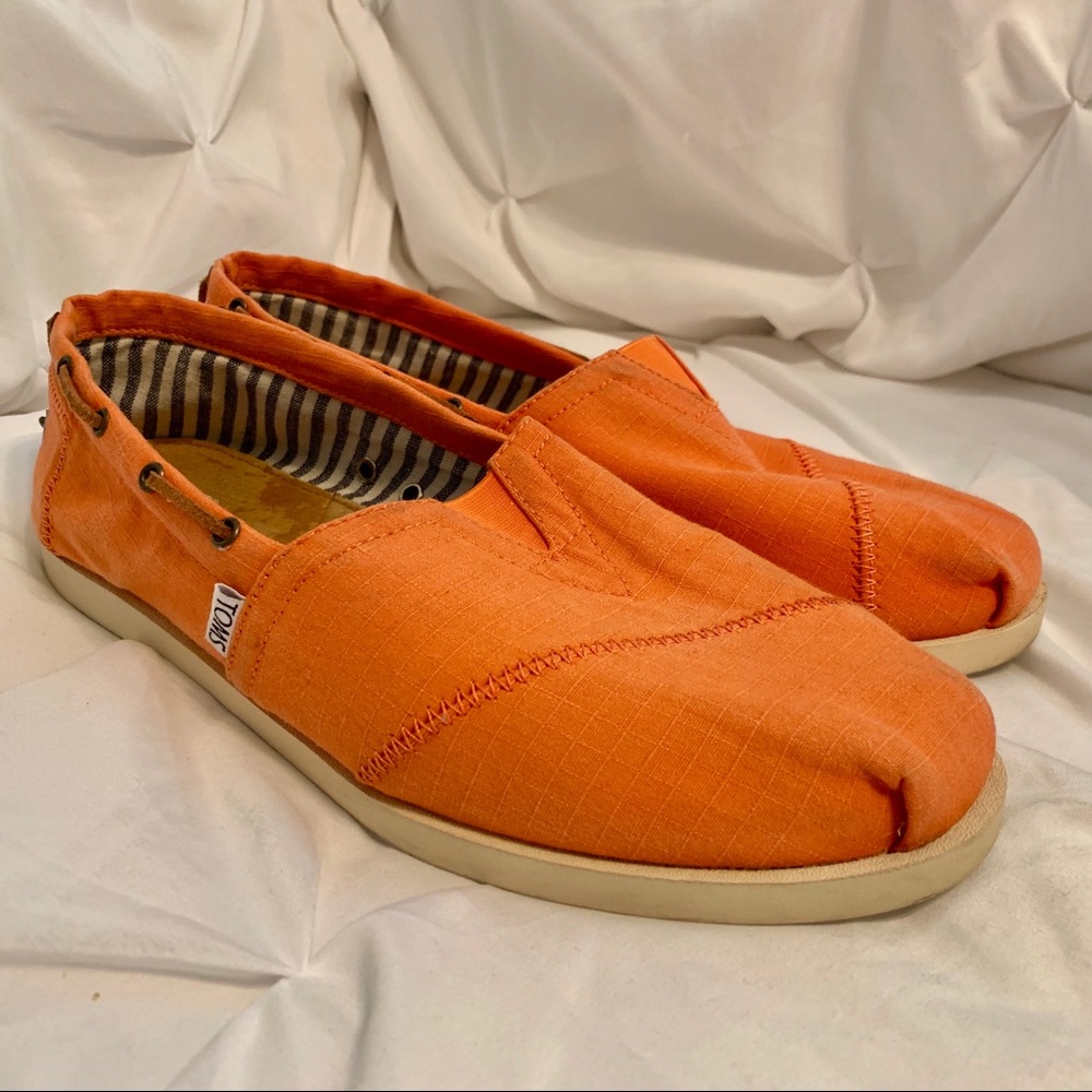 Tom’s Men’s shoes ORANGE size 11